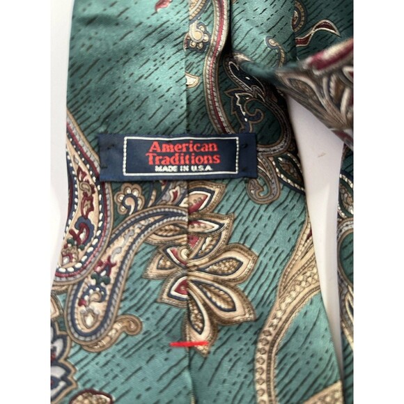 American Traditions Men's Necktie Green/Burgundy Paisley 56.5" x 4" - Picture 5 of 6